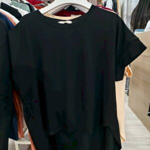 เสื้อแขนสั้นสีดำ ทรงซ้อนชาย